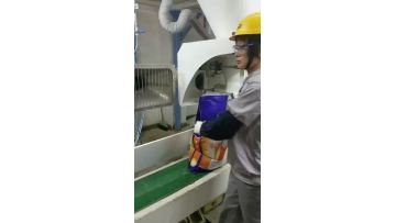 Sewing bag edge machine