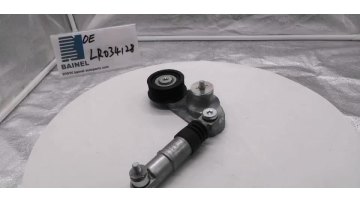 Auto Engine Parts Belt Tensioner Pulley BJ326A228CA For LAND ROVER1