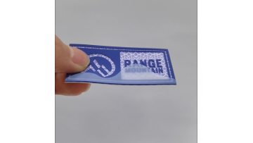 Textured silicone heat transfer label