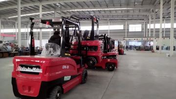 3.5ton electric forklift handling 2ton forklift