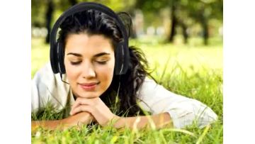 over ear headphone with microphone