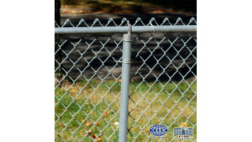 chain link fence mesh