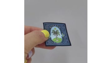 High-density and exquisite woven labels