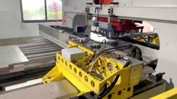 Fully automatic high-speed stamping production line