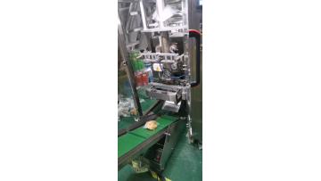 VFFS packaging machine 420