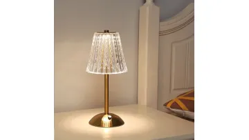 Modern Cordless LED Table Lamp for Stylish Dining Spaces1