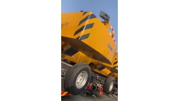 Made in China, XCMG produces QY25K truck crane