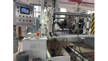Sand core machine