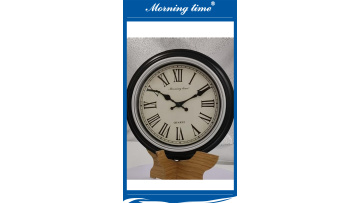 18 Inch Silent Wall Clock with Roman Numerals – Classic Quartz Timepiece for Home Decor