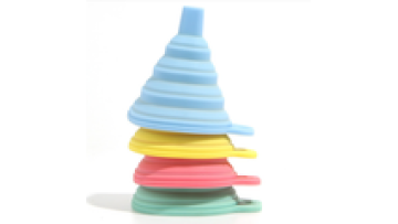 Silicone foldable funnel  a household kitchen tool for retractable wine leak and large caliber1