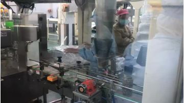 Automatic Round Bottle Labeling Machine.mp4