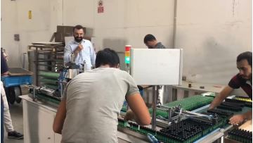 Turkish customers use a lighter full-automatic head and chassis parts welding machine