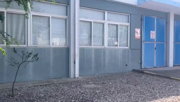 6TRI-N-HEXYLALUMINUM