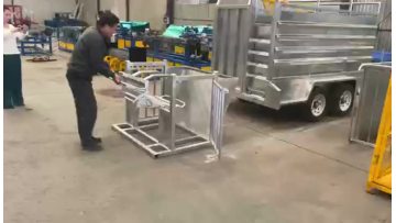 Sheep Turnover Crate Catcher