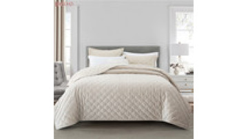 BSCI cream-coloured quilted embroidery bedspread  designer bedspread home goods bedspread bed quilt1
