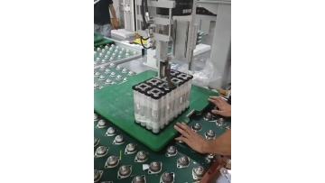 Automatic laser welding machine