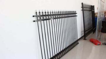 Best quality solid black metal pipe fence, iron / steel pipe fence panel for sale1