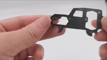 Car Stainless Steel bottle opener Key buckle Credit Card Survival Multi-Tool for Wallet Keychain Tools1