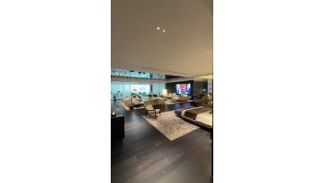 Italian minimalist light luxury classic style