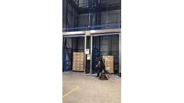 Video of PVC fast rolling shutter door 