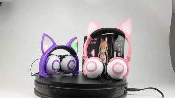 Fox shape Colorful led light headphone.mp4