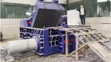 Hydraulic Baler With Octagonal Bale