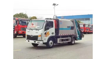 Efficient HOWO Sinotruk 4X2 6cbm Compression Refuse Truck for Small Industrial Park1