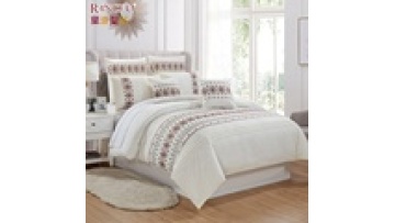 Luxury design embroidery king size comforter sets customized designer comforter sets bedding embroidered comforter set1