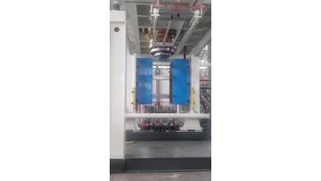 2000L six-layer water tank blow molding machine