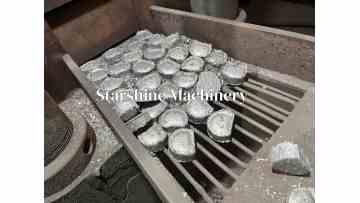 Aluminum can chips press