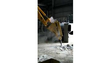 hydraulic breaker 