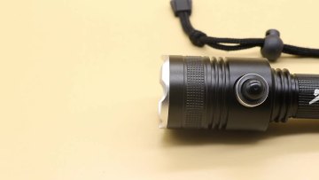 Super bright Diving Flashlight IP68 high waterproof rating Professional xhp50 diving light Powered by 18650 battery1