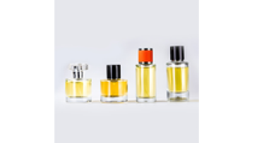 Refillable Perfume Bottle Packaging Custom Luxury Clear 50ml 100ml Perfume Spray Glass Bottle1