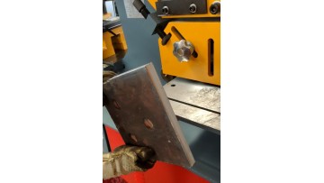 Hydraulic Shearing Machine.mp4