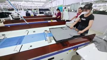 Automatic Garment Folding Machine