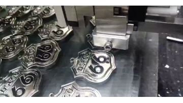 Medal Coloring & Glue Dispensing Machine