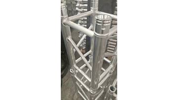 Square Truss for Structural Support