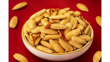 Tangerine Peel Flavored Melon Seeds
