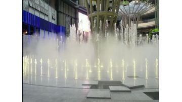 Water mist combined with music fountain