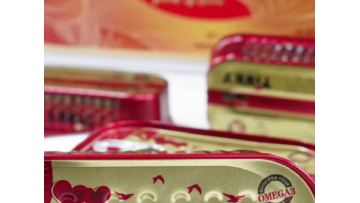 SARDINES IN VEGETABLE OIL(TINKY RED)