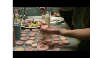 Immersive candy demolding! Silicone molds are so useful