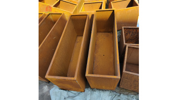 Planter pots