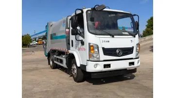 High Efficiency Dongfeng 4X2 8cbm High-Density Compressed Refuse Truck1
