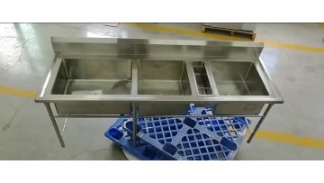 1three-dou pool of water