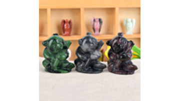 Wholesale Natural Crystal Carvings Crystal Animals Crafts Labradorite Panda for Gifts1