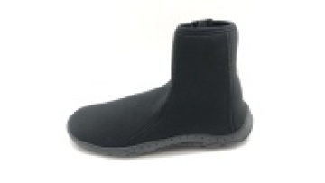3MM Lightweight Neoprene Zipped Adults Wetsuit Boots1