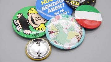 button badges
