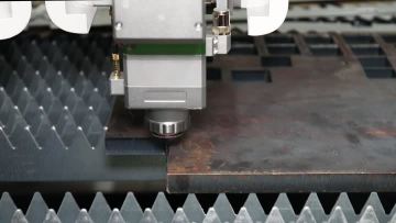 21mm carbon steel laser cutting.mp4