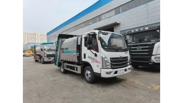 High Efficiency Foton 4X2 5.8cbm Compression Refuse Truck for Market Waste Disposal1