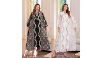 Muslim Dress Abaya Long Sleeve Embroidery Women Muslim Long Robe Traditional Abaya Dresses1